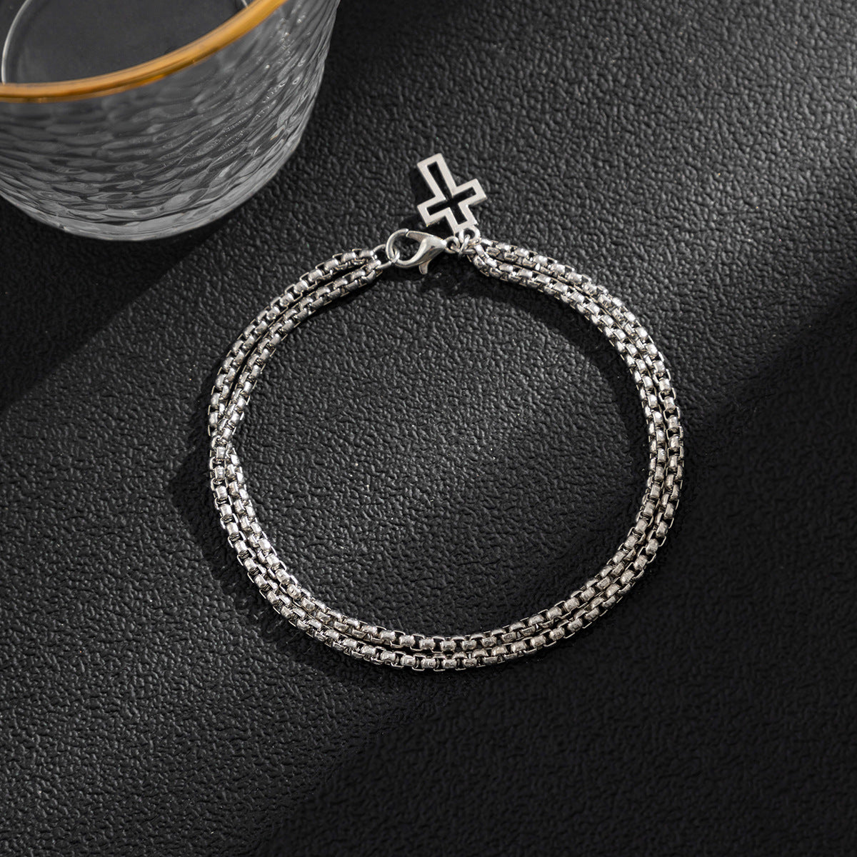https://shineoss.oss-cn-hongkong.aliyuncs.com/wang/2022/11/08/fab6aaed-03ad-4ec7-ae87-1b06121991e1.jpg